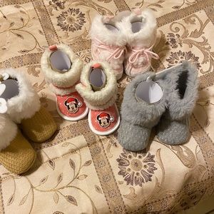 Boots size 3-6 mths